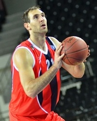 Valdimir Glubovic, MVP indiscusso del match. Per lui 28 punti e 17 rimbalzi (www.eurocupbasketball.com)