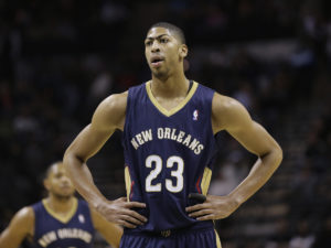 new-orleans-pelicans-center-anthony-davis-out-indefinitely-with-a-broken-hand