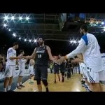 Il "pasillo" del Real ai giocatori del Bilbao Basket di domenica, la scena che ha commosso il mondo dello sport (article.wn.com)