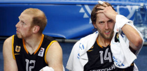 Chris Kaman con Dirk Nowitzki in canotta tedesca  (foxsport)