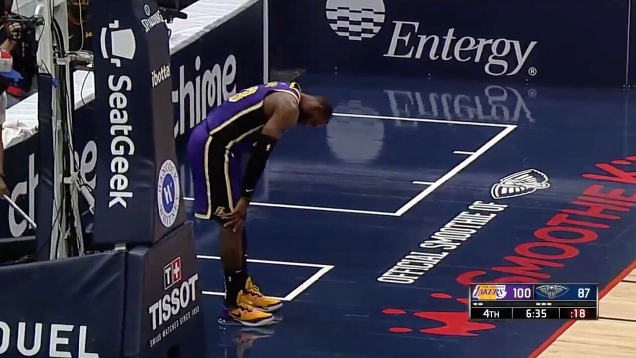 VIDEO NBA: ennesimo infortunio alla caviglia LeBron James