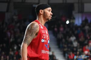 Shabazz Napier contro l'Openjobmetis Varese